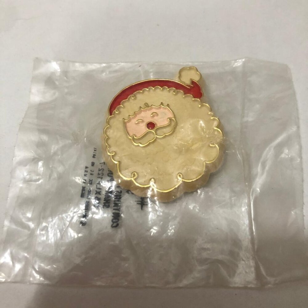 Vintage Christmas Pin Brooch Hallmark Cards Inc. Santa Claus NEW